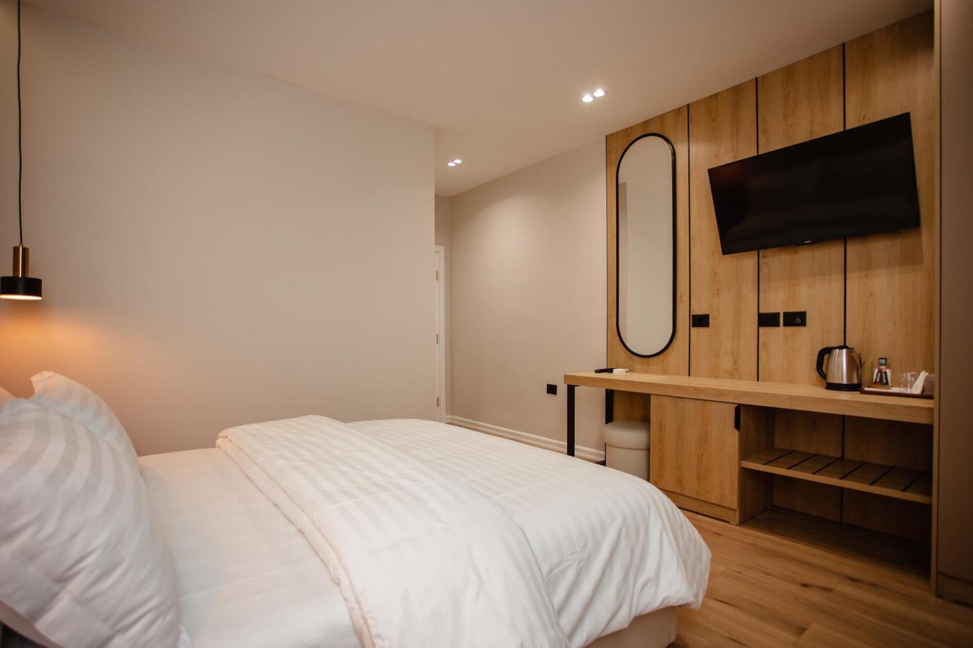 Oro Inn Hotel Shkodër Екстериор снимка