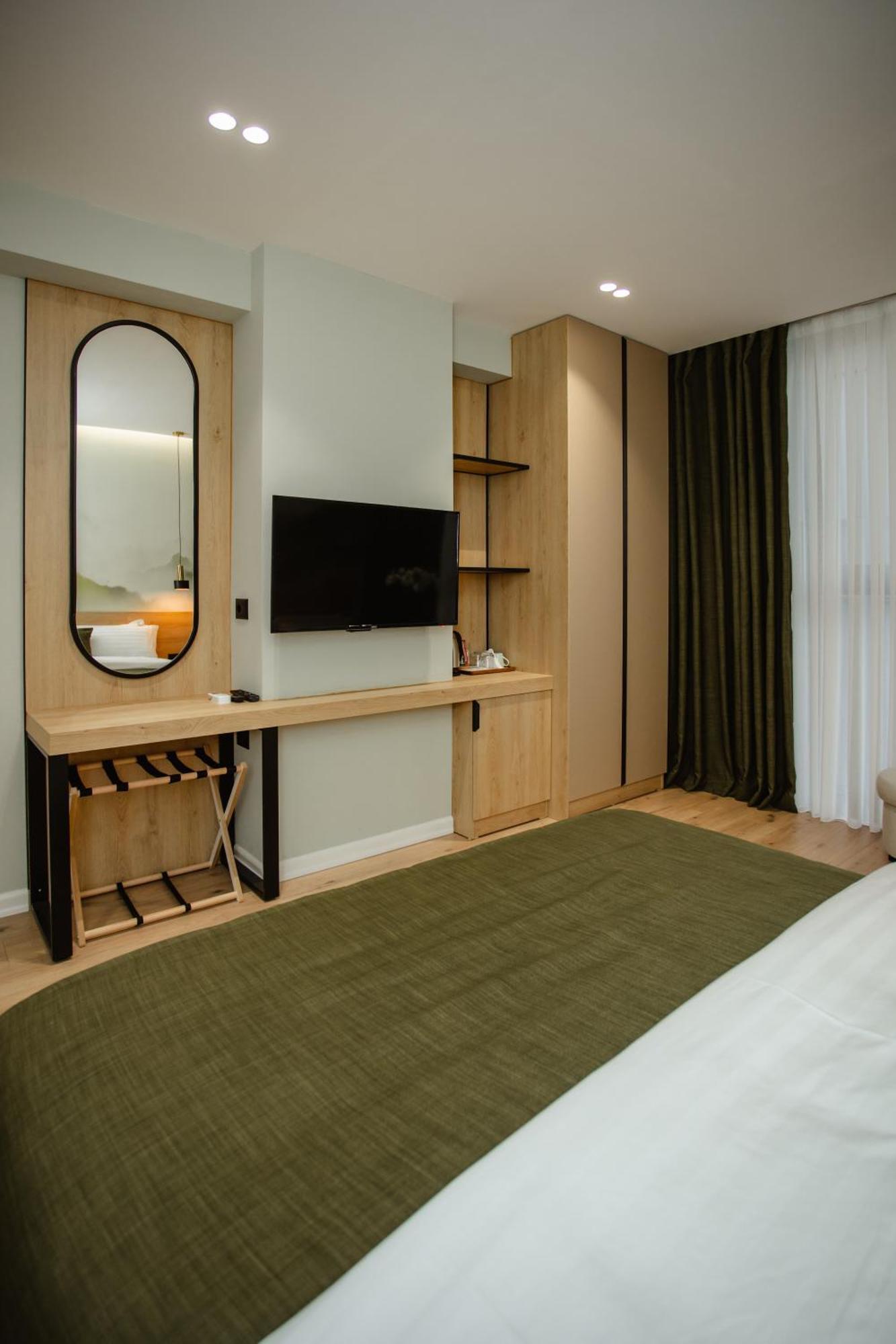 Oro Inn Hotel Shkodër Екстериор снимка