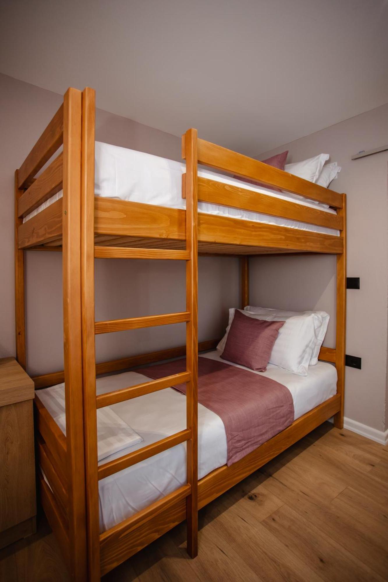 Oro Inn Hotel Shkodër Екстериор снимка