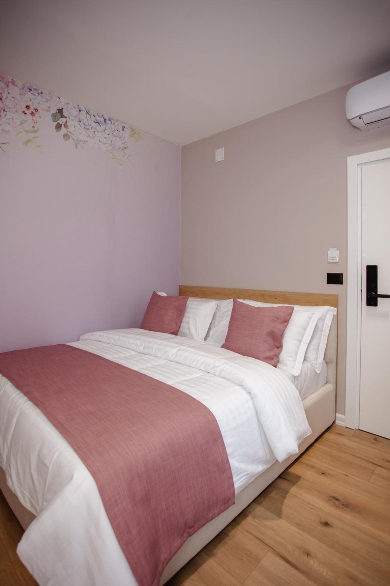 Oro Inn Hotel Shkodër Екстериор снимка